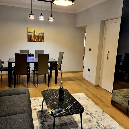 Comfort Home 1 Tirana Esterno foto
