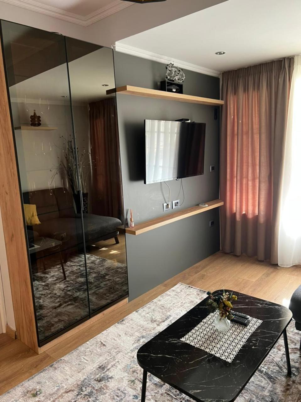 Comfort Home 1 Tirana Esterno foto